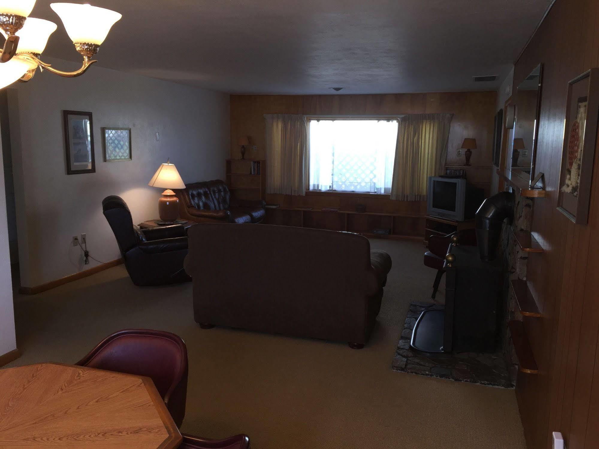 The Davenport Motel Екстер'єр фото