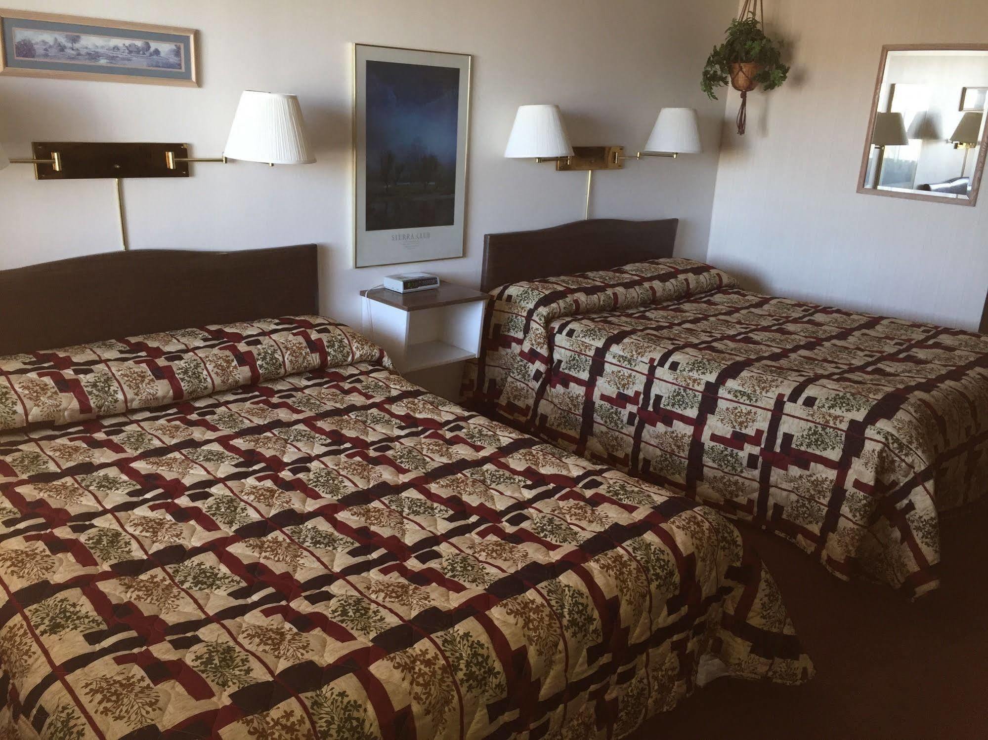 The Davenport Motel Екстер'єр фото