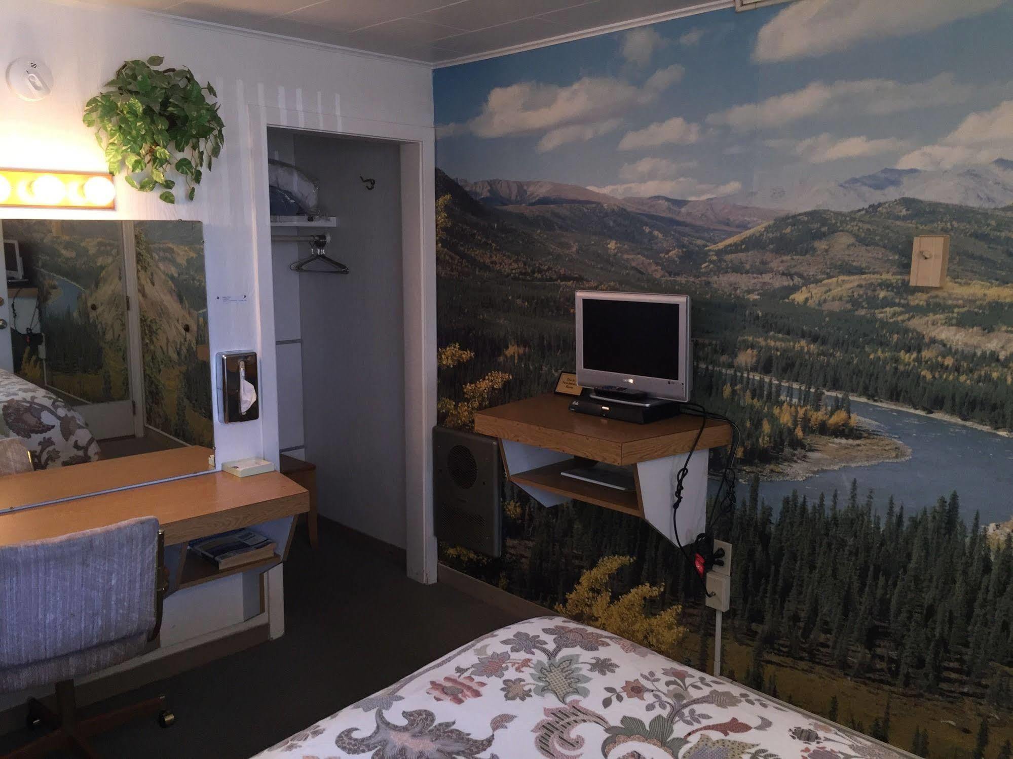 The Davenport Motel Екстер'єр фото